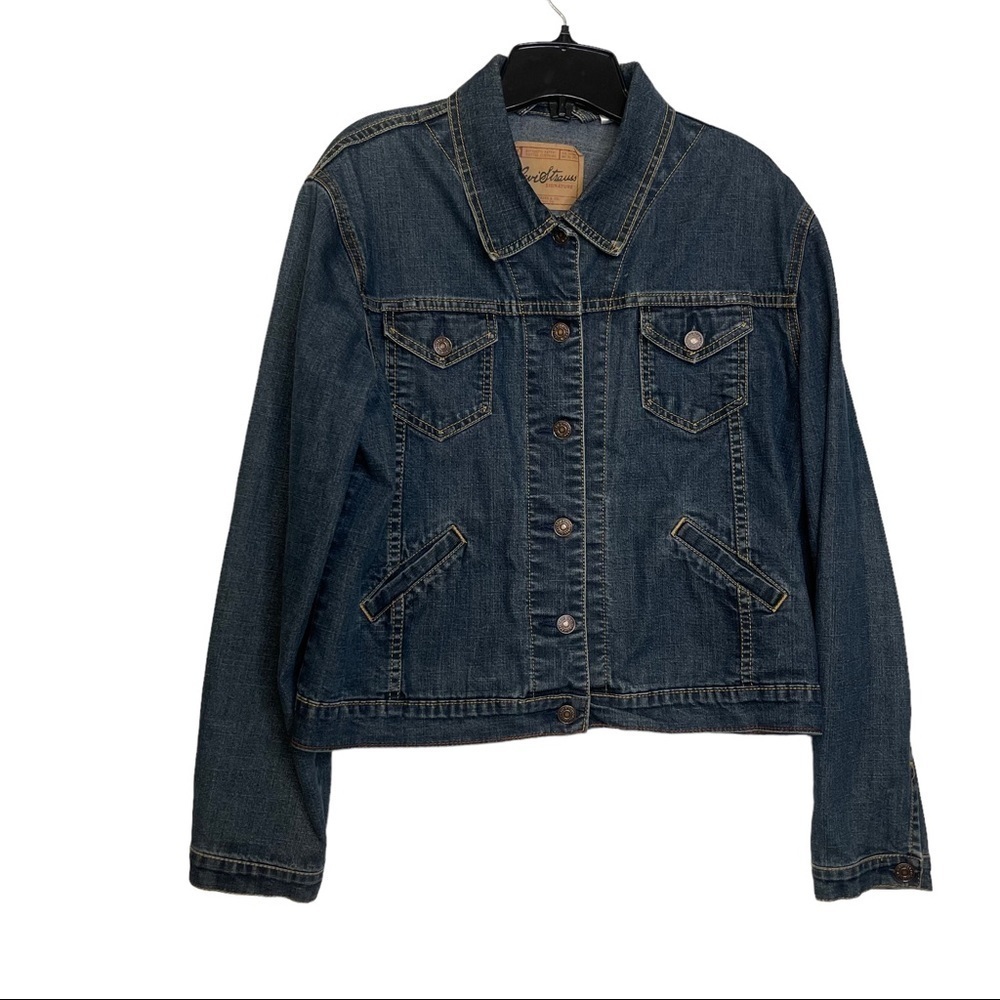 Levis Size Medium Button Up Dark Wash Collared Blue Jean Jacket